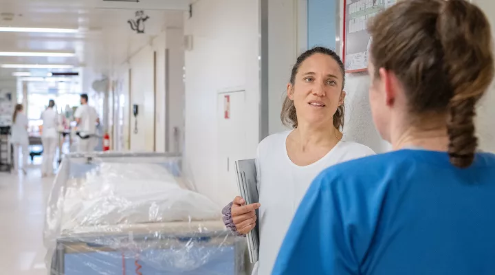 Lara Gamper, Leiterin Allgemeine Pädiatrie, setzt sich für eine ganzheitliche Betreuung der Patientinnen und Patienten ein