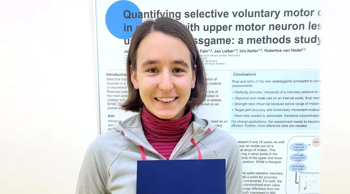 Annina Fahr, Doktorandin Kinder-Reha Schweiz, bekommt von der Stiftung Susanne Klein-Vogelbach Stiftung den Susanne Klein-Vogelbach Special Award 2022