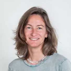 Ein Portrait von der wissenschaftlichen Mitarbeiterin Karin Zummermann
